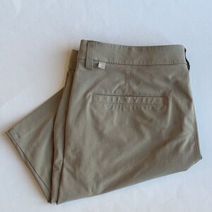 Lululemon Commission 7A83S Tan Khaki Chino Golf Shorts Men’s Size‎ 36